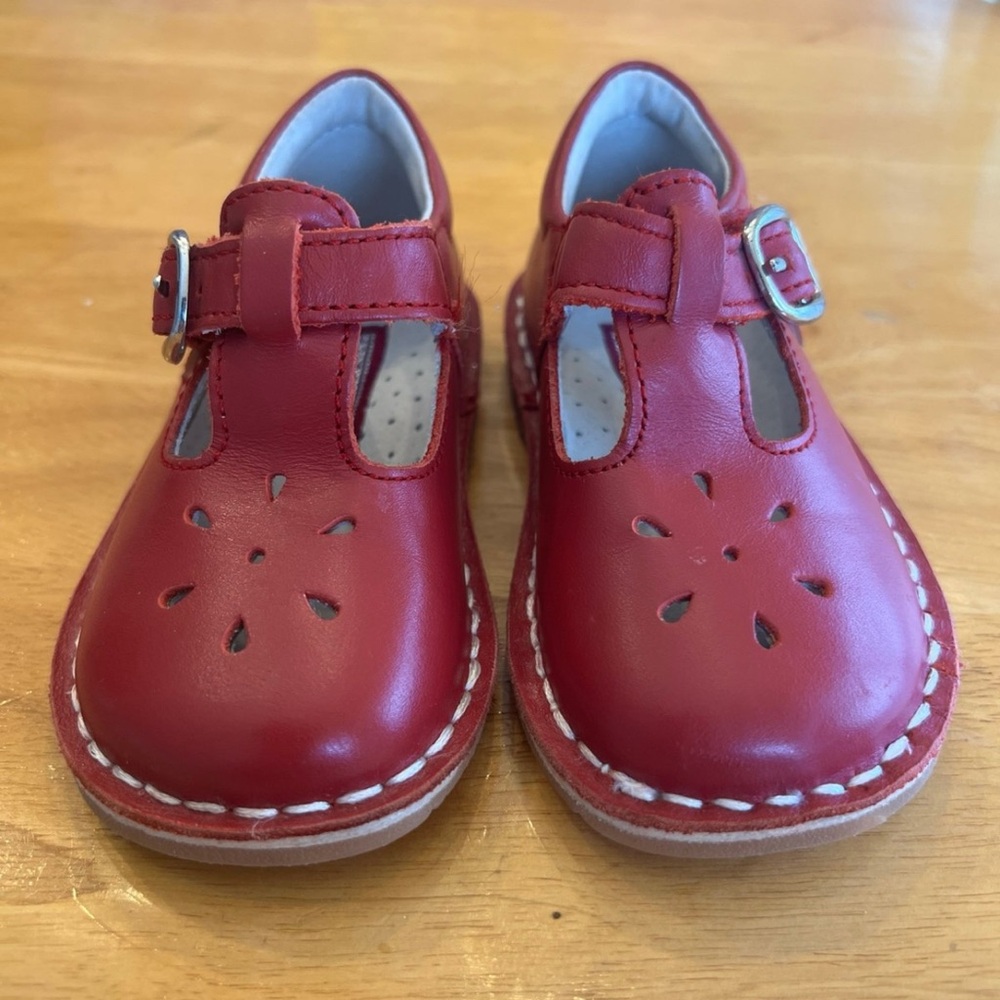 L’amour Red Joy Mary Jane Shoes sz 5